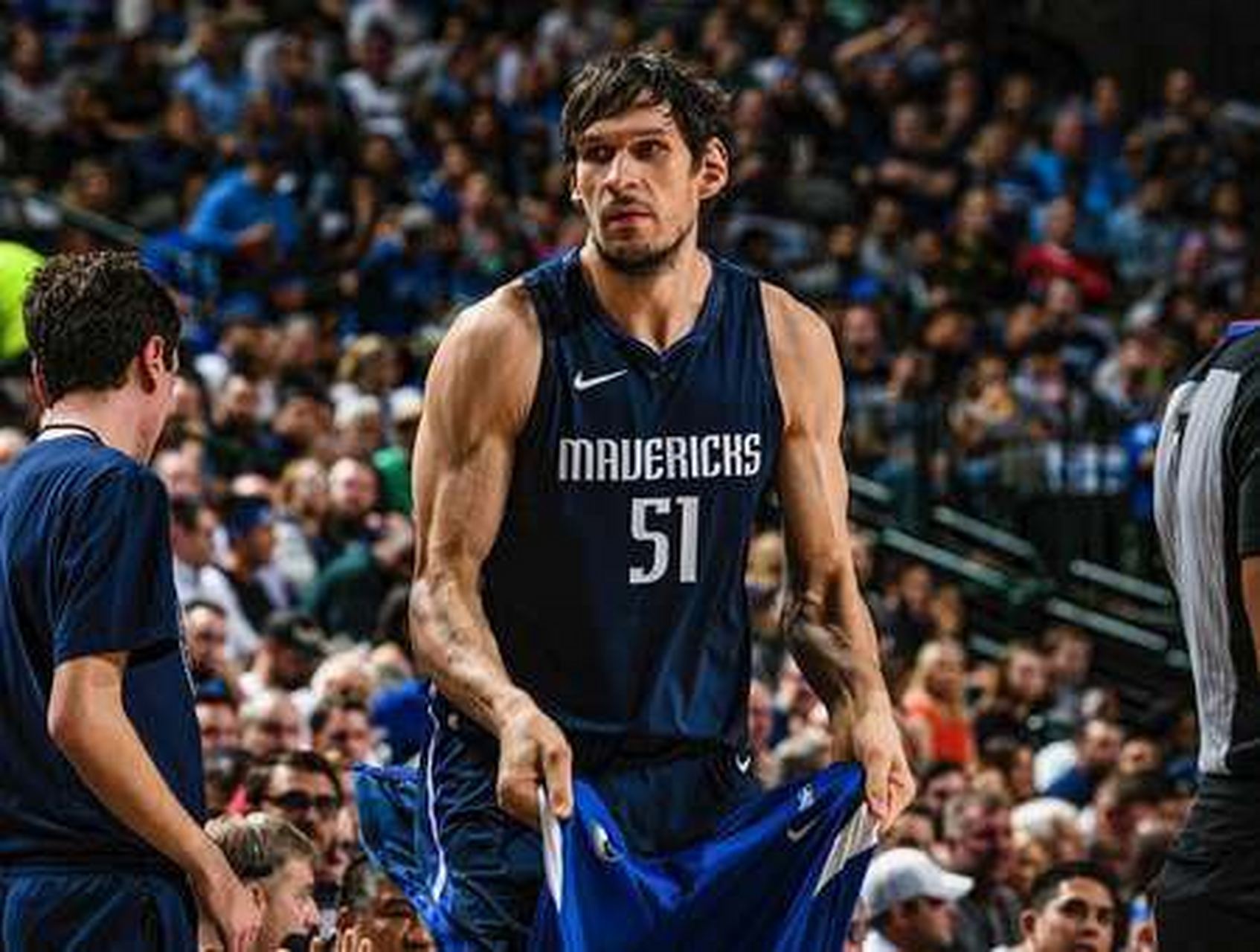 包含掘金力克爵士，波尔津吉斯打破历史纪录的词条