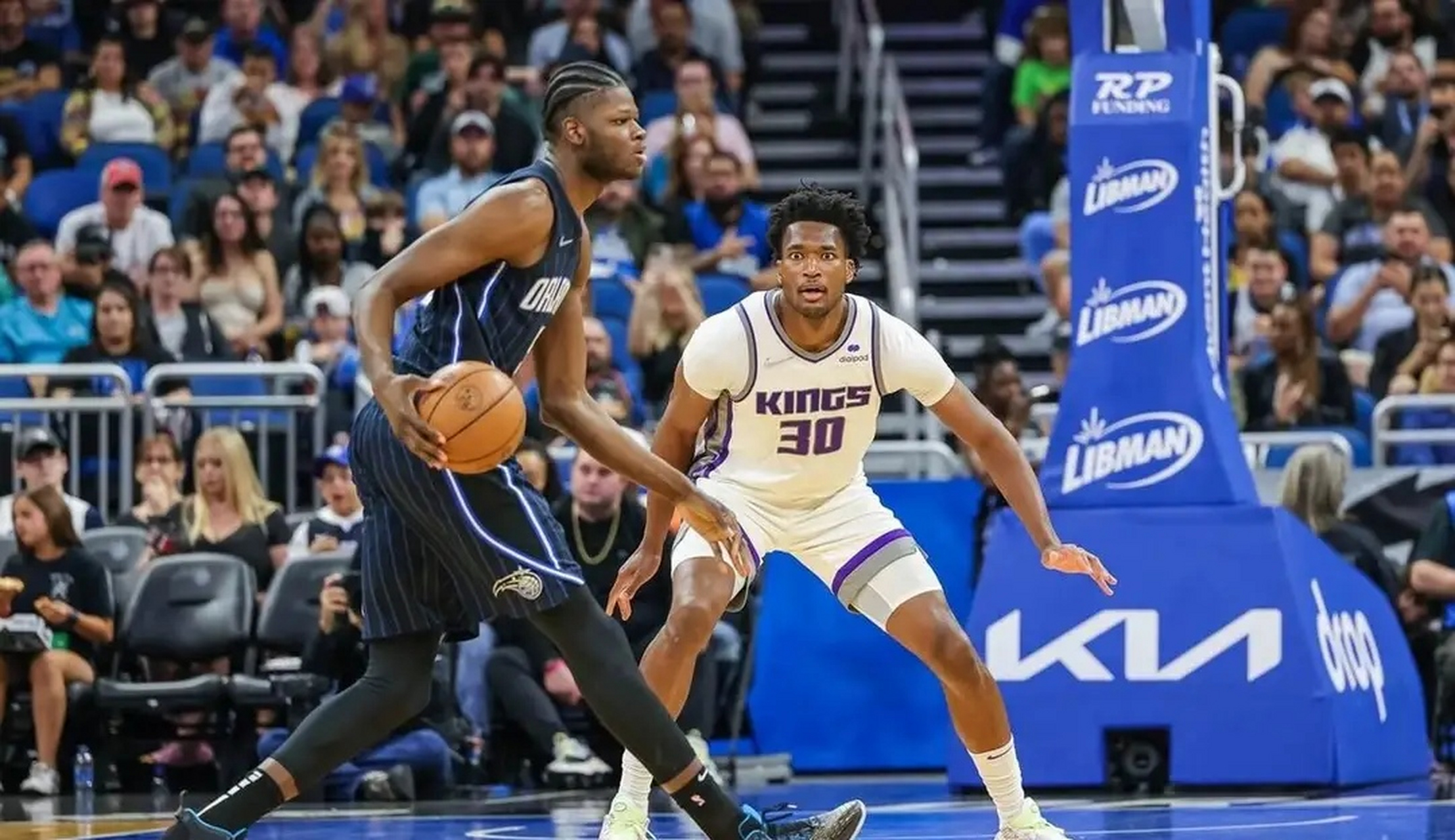 魔术完胜浙江队，福克斯扛起全队的简单介绍